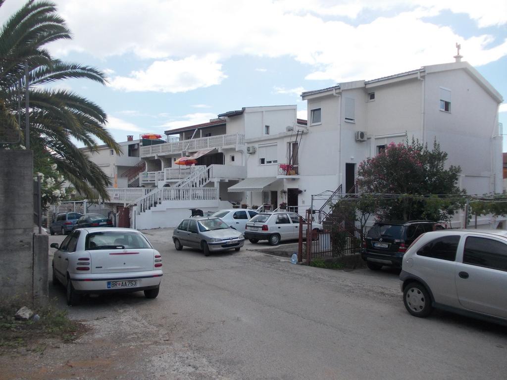 Apartments Idolga Bar Exterior photo